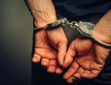 Εισαγγελία Πειραιά: Προφυλακιστέος ο αστυνομικός που ξυλοκόπησαν οι Πακιστανοί - Ελεύθεροι οι αλλοδαποί